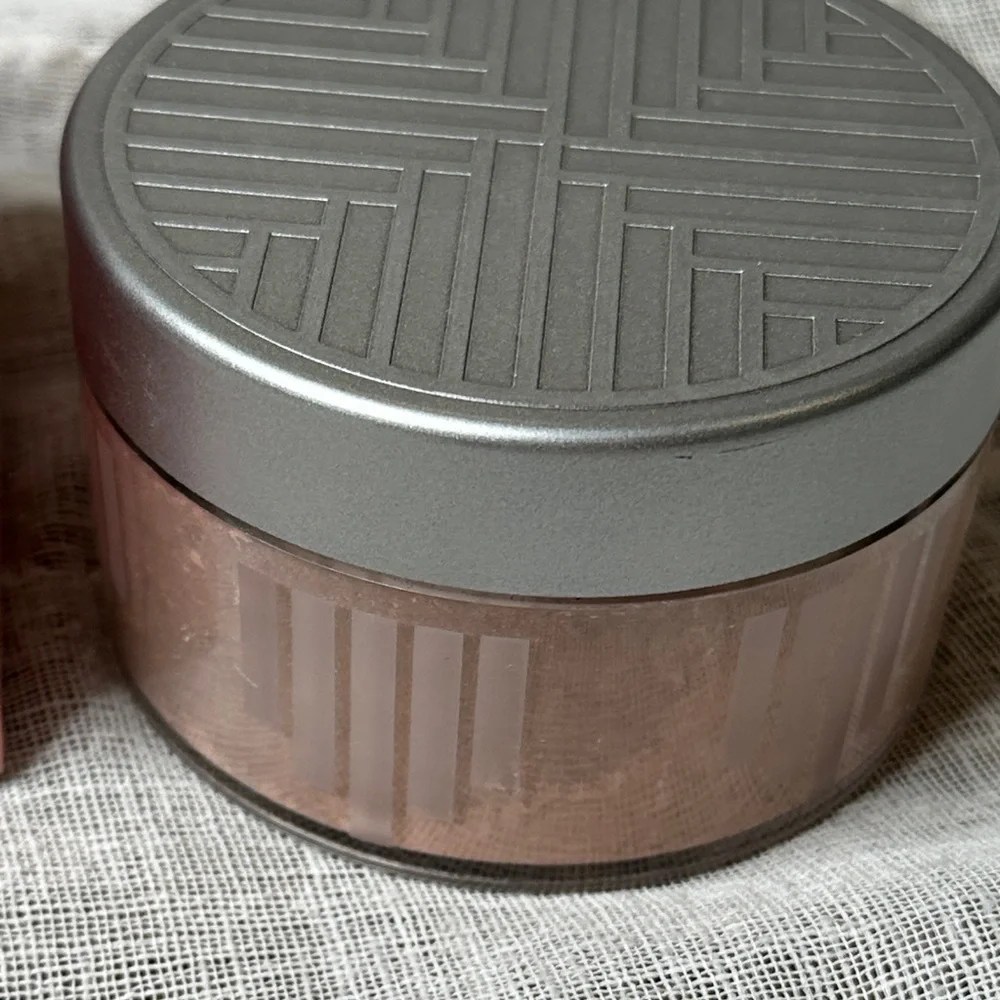 Charles of the Ritz Custom Blended Powder Face Powder with Blending Brush NWT